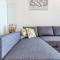 Wonderful, designer 2BR home with large Sofa & TV by 360 Estates - 圣朱利安斯