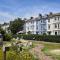 Flat 2, 10 Seafield Road