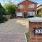 Private Double en-suite Room at the Groves - Kent