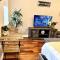 508 Urban Lifestyle king bed APT in Center CITY