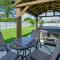 Hot Tub and Fenced Yard Home in Sebring