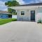 Hot Tub and Fenced Yard Home in Sebring