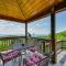 Warm and Cozy Cabin with Deck on Top of the Blue Ridge - Fancy Gap