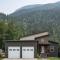Mountain Dreams - Revelstoke Home Near RMR