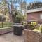 Buckthorn Beauty Private Hot Tub and Lounge Space