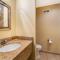 Best Western Plus Bridgeport Inn - Bridgeport