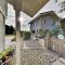Mtn-View Retreat w/ Hot Tub + Deck in Sebastopol