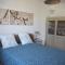 Pretty modern holiday home with pool and views of the vineyards, Domazan - Domazan