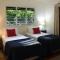 Lillypads Red Cottage - Rainforest Tranquility