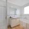 Logans Beach Apartments - Greenviews