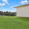 Logans Beach Apartments - Greenviews