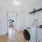 Logans Beach Apartments - Greenviews