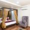 Raghu Mahal Hotel