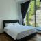 18PAX Comfortable Holiday Stay - Bayan Lepas