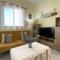 Sunny Apartment Amaliada