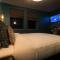 Seven Hotel