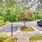 Walk to Lake Keowee Salem Townhome with Deck