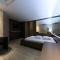 Snob Motel (Adult Only)