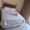 Kgatholoha guest house