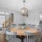 Modern and Stylish 5 Bedroom Home in Cranberry/Pittsburg