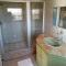 Kgatholoha guest house