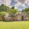 Montgomery Home Yard, Heated Pool, and Hot Tub! - مونتغومري