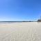 Private Deck and Pool Access Myrtle Beach Getaway! - Мертл-Біч