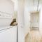Lincoln Park Apt Walk to Beach, Shops and Dining! - شيكاغو