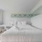 Travel Lodge by Wyndham 10 min from Disney