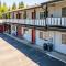 Charm Motel & Suites