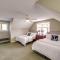 Jackson Lakefront Getaway with Balcony, Dock Access