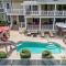 Jackson River Estate 3 dwellings on River w/ Pool sleeps 23 - Covington