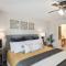 Overland Park Condo, Close to Lakes and Parks!