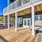 Deck and Ocean Views Beachfront Home in Freeport