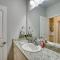 Baton Rouge Vacation Rental 5 Mi to LSU!