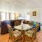 1 Ocean Fun Emerald Isle Apt, Steps to Beaches! - Эмералд-Айл