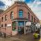 708 Main St Unit 5 - Урей