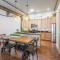708 Main St Unit 5 - Урей