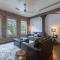 708 Main St Unit 5
