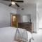 708 Main St Unit 5 - Урей