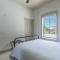 708 Main St Unit 5 - Урей