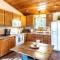 *New Owner Special* Cozy Cabin with mountain views