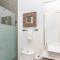 4BR Oasis with Pool & Gym at Nueva Escondida