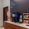 Holiday Inn Express Hotel & Suites Newton Sparta by IHG - Newton