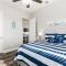 Stylish 4BR Crystal Beach Retreat Walk to Beach