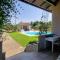 Accogliente villa con piscina