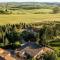 Podere Viepri - Villa in esclusiva nei Colli Senesi con Vasca idromassaggio