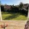Family Perfect, winter getaway, secure yard, parking, mountain bikes, arcade