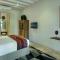 Room & Vespa 3