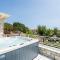 Sun and Salt 3bedroom House